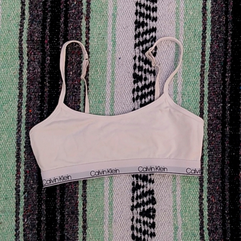 Calvin Klein kids bra size 8/10